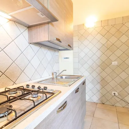 Vista Mare 4 アパート オルビア